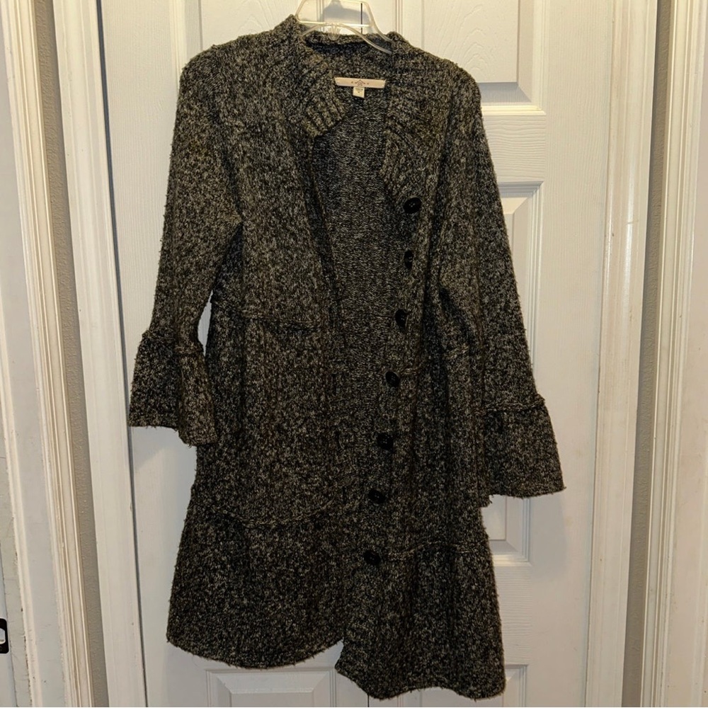 Women’s sweater size medium grey with 3/4 bell sleeves